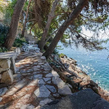 By The Sea Marta Apartman *
