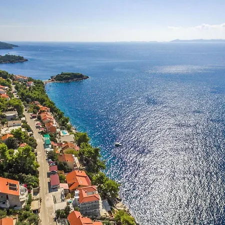 Apartment By The Sea Marta *