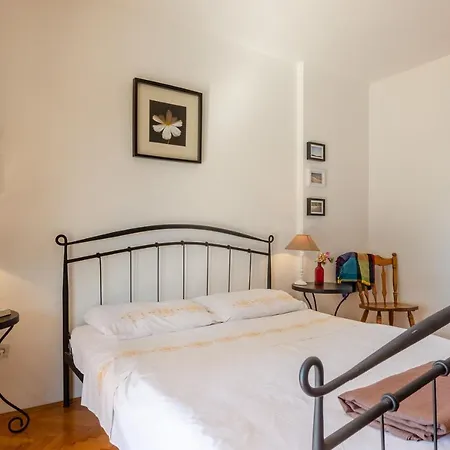 Apartment By The Sea Marta Prizba