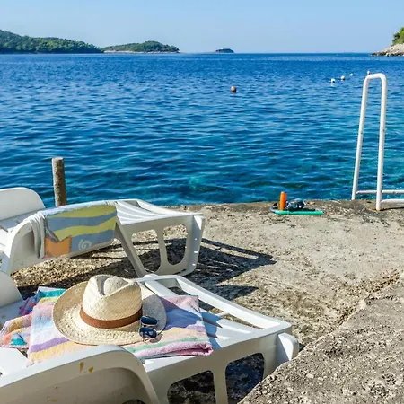 By The Sea Marta * Prizba