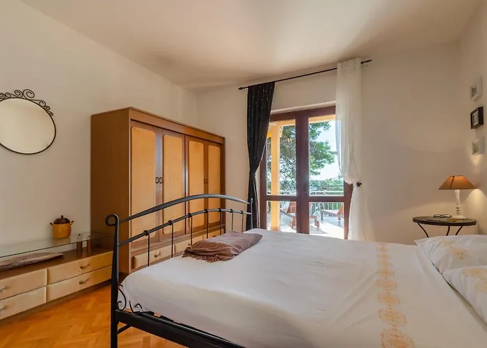 Διαμέρισμα By The Sea Marta