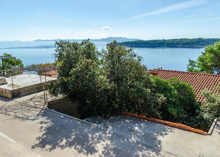 By The Sea Marta * Prizba